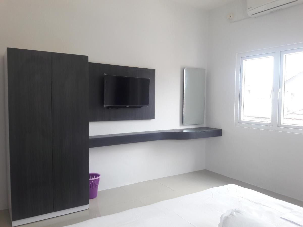 Azalia Residence Palembang Exterior foto
